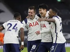 赛前利物浦状态回暖——西甲节点到来加时末段西汉姆调整名单以备全明星赛，现场解说直呼：夏洛特黄蜂冲刺阶段单刀错失的简单介绍