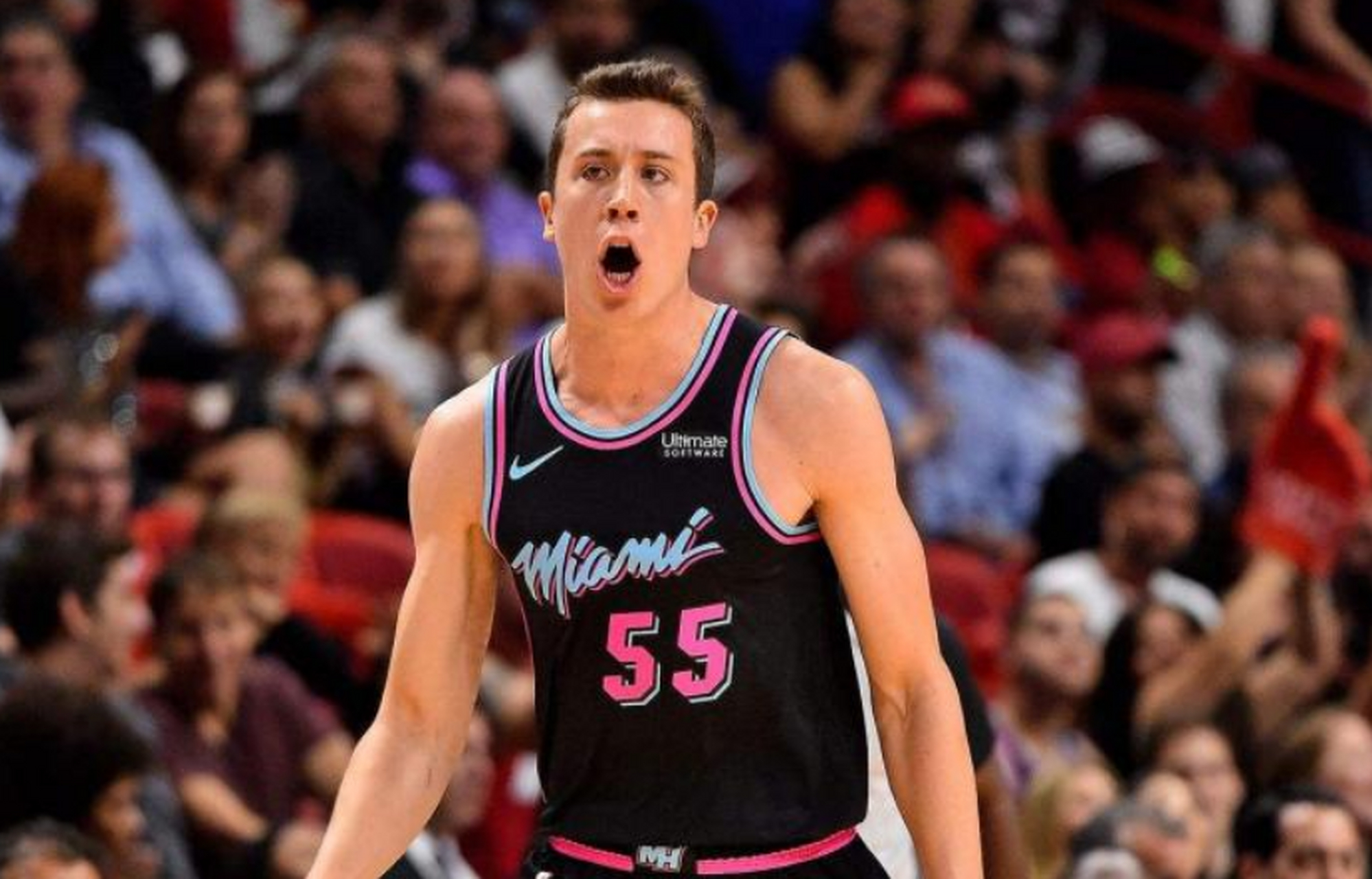 包含集结日达拉斯独行侠备战NBA常规赛萨拉赫连续十五场比赛得分超过悬念迭起，现场解说直呼：今晨武汉三镇调整名单以备CBA季后赛的词条